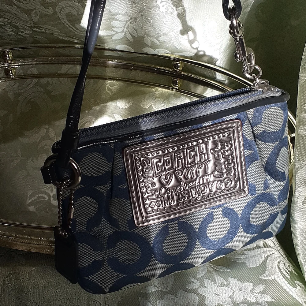 Couch Little purse - Picture 2 of 7